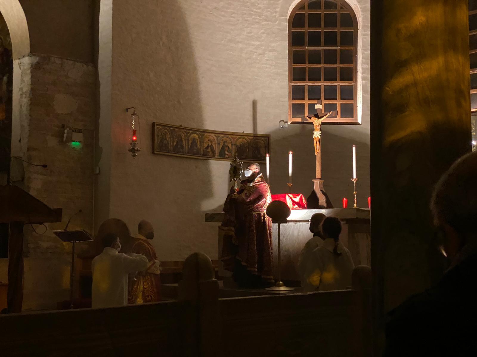 Copertina per Grado, rinnovata la processione con la reliquia della Santa Croce